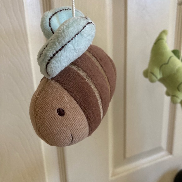 Animal crib mobile - practically new - Picture 4 of 8